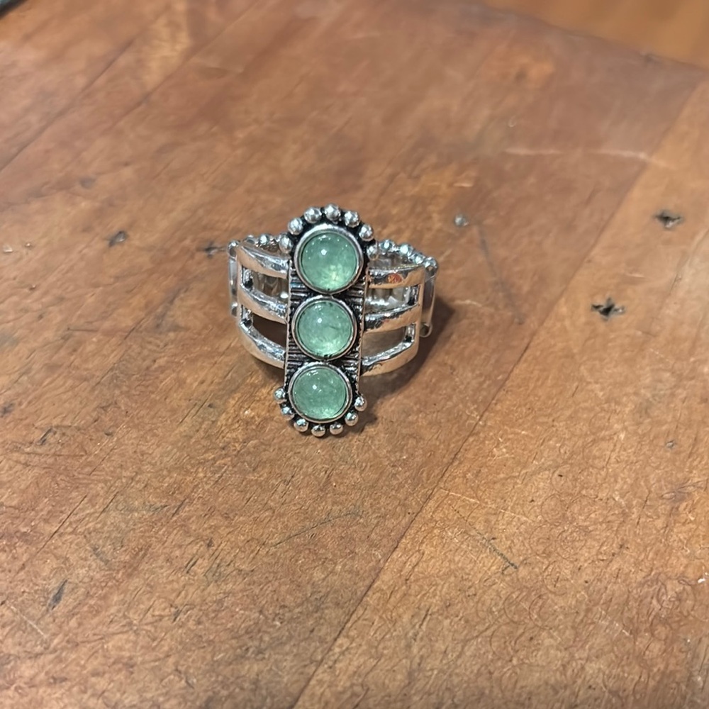 Adjustable Fashion Ring - Picture 3 of 3